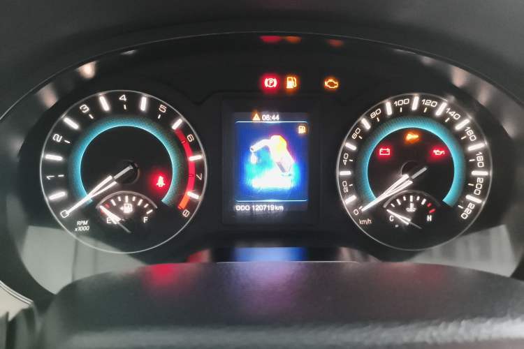 Used Haval H2 2017 Red-Label 1.5T Manual Two-Wheel Drive Comfort Model Instrument Cluster