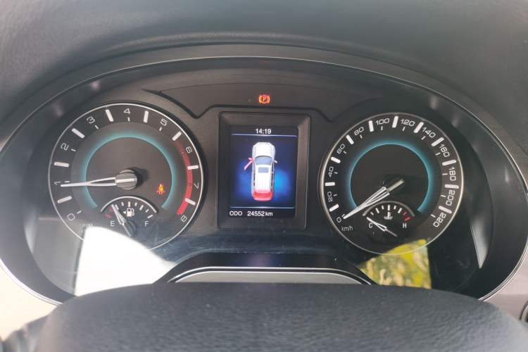 Used Haval H2 2017 Red-Label 1.5T Manual Two-Wheel Drive Luxury Model Instrument Cluster