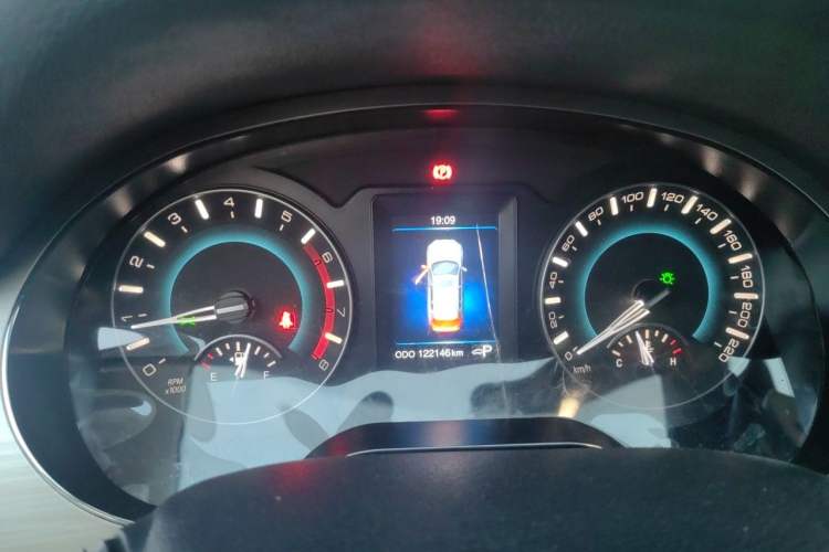 Used Haval H2 2017 Red-Label 1.5T Automatic Two-Wheel Drive Elite Model Instrument Cluster