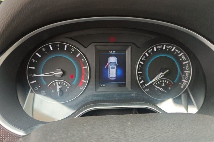 Used Haval H2 2017 Blue Label 1.5T Manual Two-Wheel-Drive Prestige Model Instrument Cluster