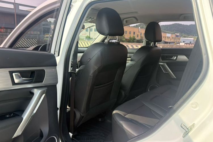 Used Haval H2 2017 Red-Label 1.5T Automatic Two-Wheel Drive Luxury Model Interior 2