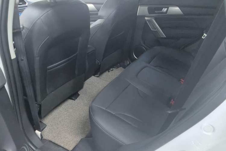 Used Haval H2 2017 Red-Label 1.5T Automatic Two-Wheel Drive Elite Model Interior 4