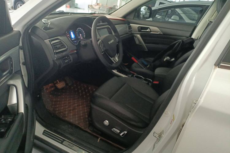 Used Haval H2 2017 Blue Label 1.5T Automatic Two-Wheel Drive Prestige Model Interior 7