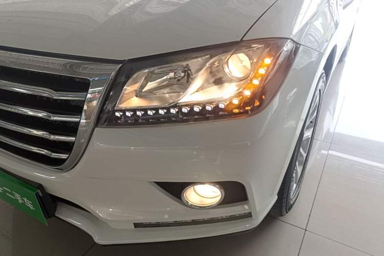 Used Haval H2 2017 Red-Label 1.5T Automatic Two-Wheel Drive Luxury Model Left Front Headlight