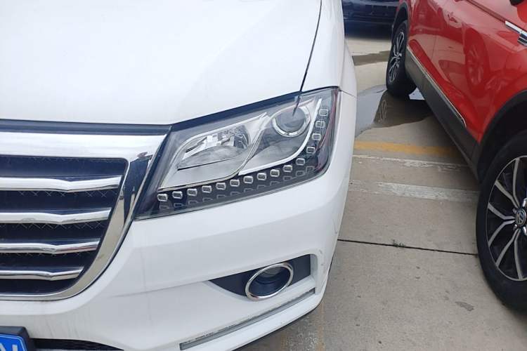 Used Haval H2 2017 Red-Label 1.5T Automatic Two-Wheel Drive Luxury Model Left Front Headlight