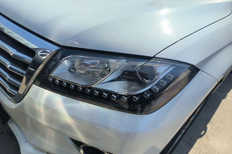 Used Haval H2 2017 Red-Label 1.5T Manual Two-Wheel Drive Comfort Model Left Front Headlight