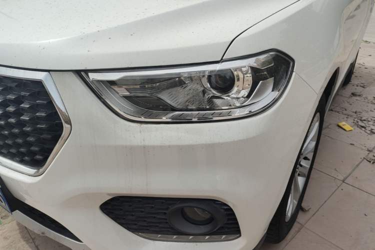 Used Haval H2 2017 Blue Label 1.5T Automatic Two-Wheel Drive Luxury Model Left Front Headlight