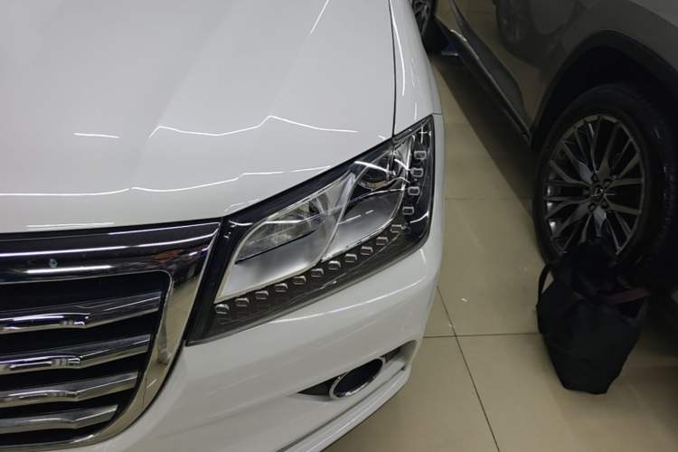 Used Haval H2 2017 Red-Label 1.5T Automatic Two-Wheel Drive Elite Model Left Front Headlight