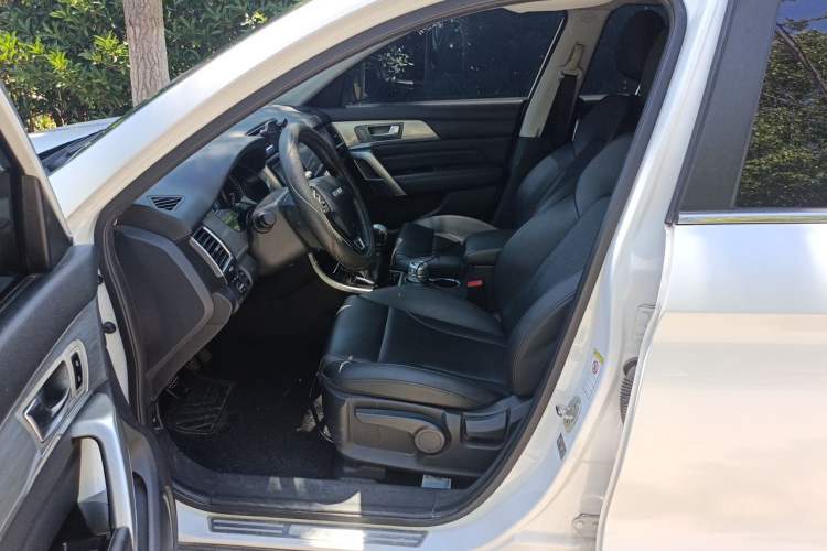 Used Haval H2 2017 Red-Label 1.5T Manual Two-Wheel Drive Luxury Model Left Front Seat
