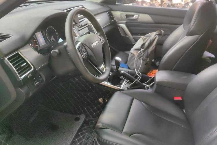 Used Haval H2 2017 Red-Label 1.5T Manual Two-Wheel Drive Comfort Model Left Front Seat