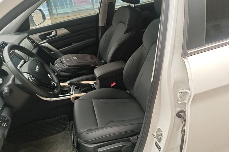 Used Haval H2 2017 Red-Label 1.5T Automatic Two-Wheel Drive Elite Model Left Front Seat
