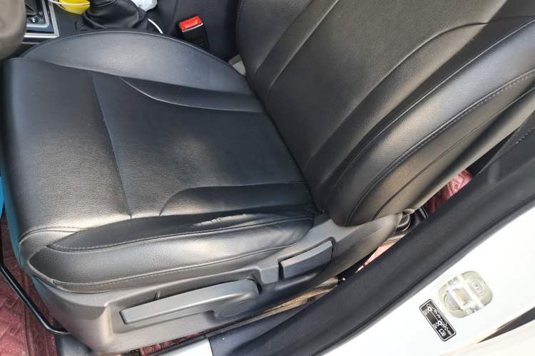 Used Haval H2 2017 Red-Label 1.5T Automatic Two-Wheel Drive Elite Model Left Front Seat