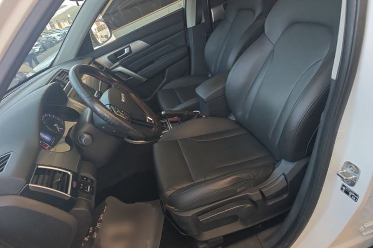 Used Haval H2 2017 Red-Label 1.5T Automatic Two-Wheel Drive Elite Model Left Front Seat