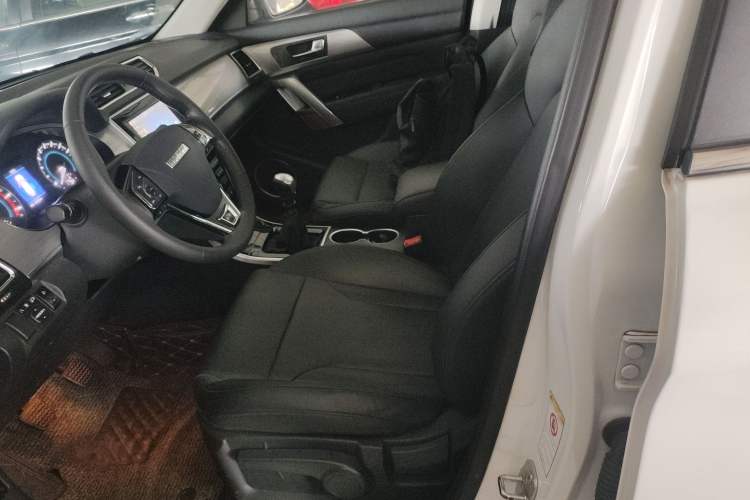 Used Haval H2 2017 Red-Label 1.5T Manual Two-Wheel Drive Luxury Model Left Front Seat