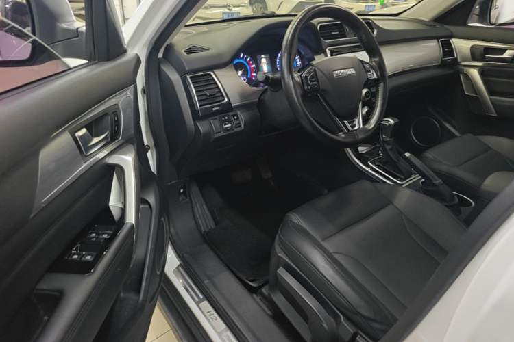 Used Haval H2 2017 Red-Label 1.5T Automatic Two-Wheel Drive Elite Model Left Front Seat