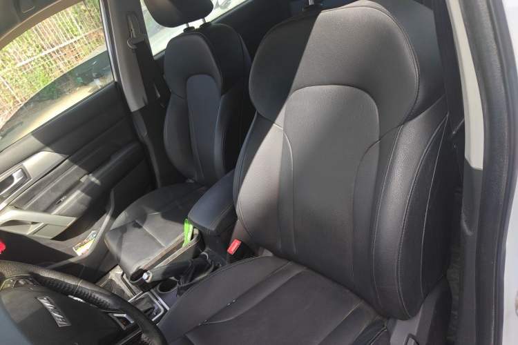Used Haval H2 2017 Red-Label 1.5T Automatic Two-Wheel Drive Elite Model Left Front Seat
