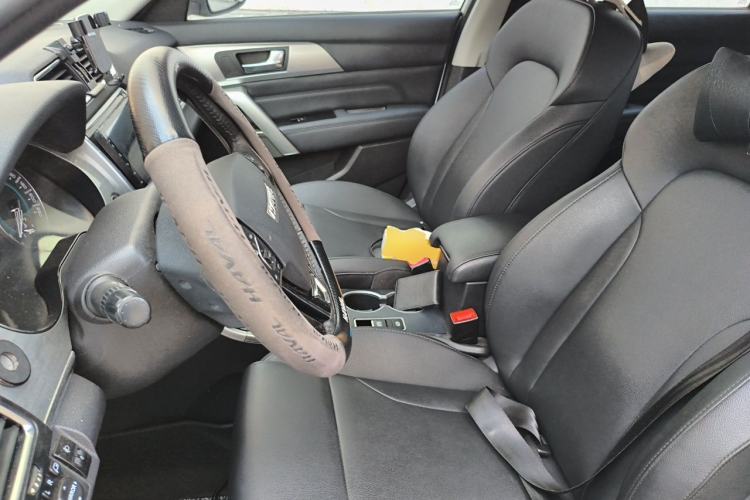 Used Haval H2 2017 Red-Label 1.5T Manual Two-Wheel Drive Luxury Model Left Front Seat