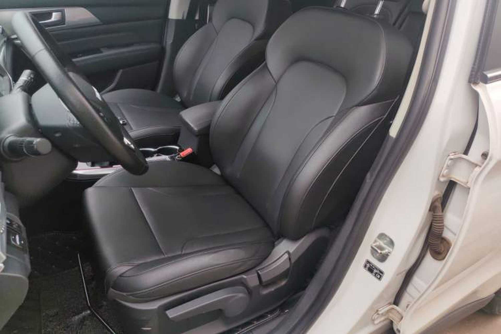 Used Haval H2 2017 Blue Label 1.5T Manual Two-Wheel Drive Elite Model Left Front Seat