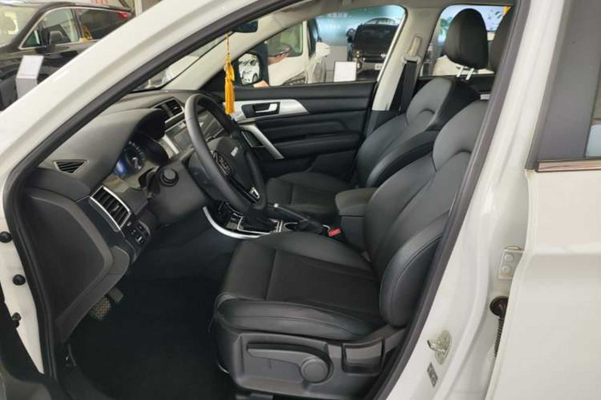 Used Haval H2 2017 Red-Label 1.5T Automatic Two-Wheel Drive Elite Model Left Front Seat