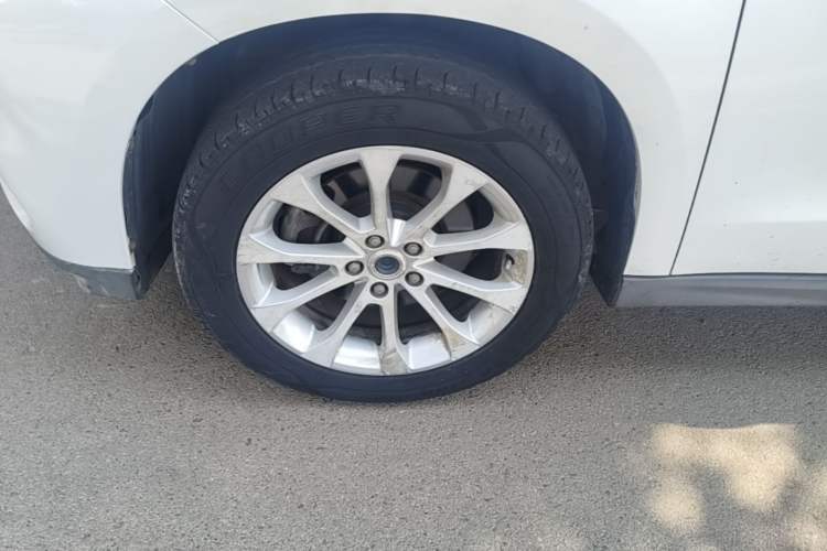 Used Haval H2 2017 Blue Label 1.5T Automatic Two-Wheel Drive Elite Model Left Front Wheel Hub