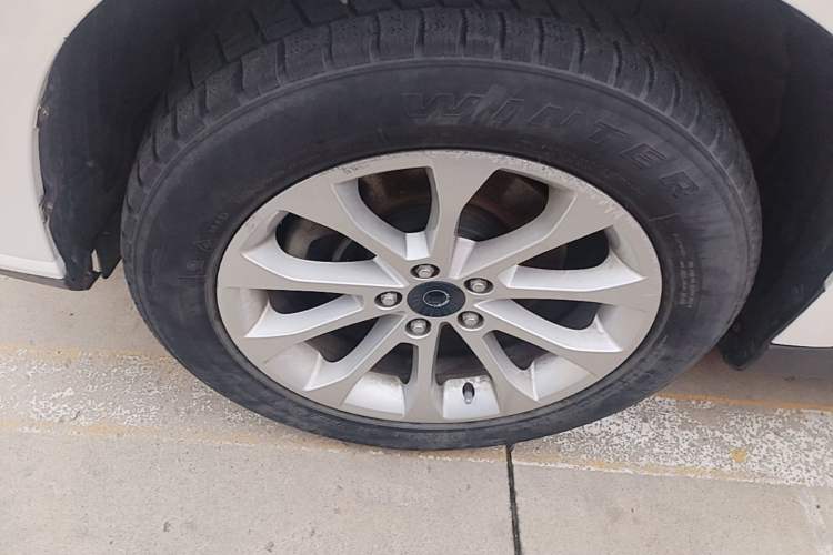 Used Haval H2 2017 Red-Label 1.5T Automatic Two-Wheel Drive Luxury Model Left Front Wheel Hub