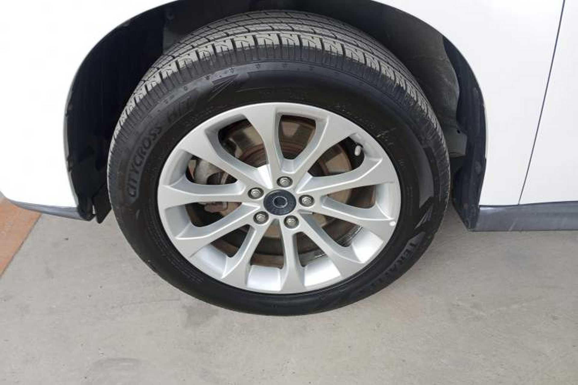 Used Haval H2 2017 Red-Label 1.5T Automatic Two-Wheel Drive Elite Model Left Front Wheel Hub