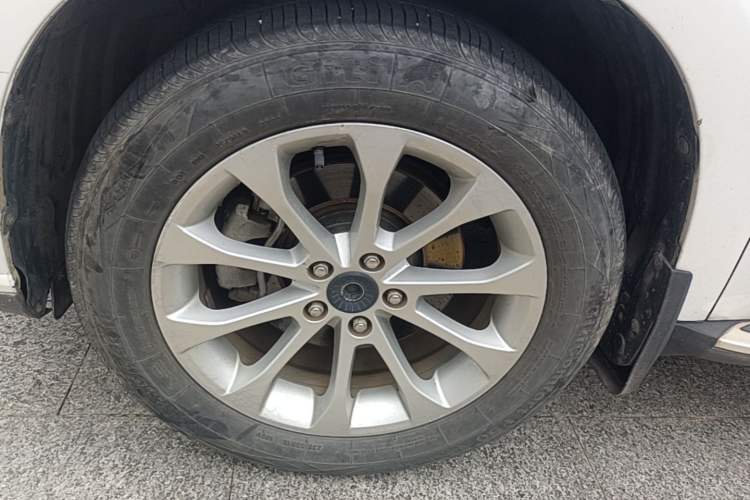 Used Haval H2 2017 Red-Label 1.5T Automatic Two-Wheel Drive Luxury Model Left Front Wheel Hub