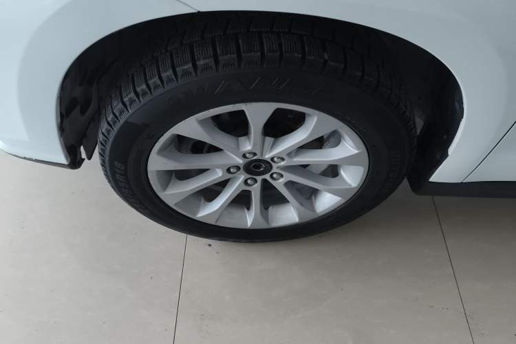 Used Haval H2 2017 Red-Label 1.5T Manual Two-Wheel Drive Comfort Model Left Front Wheel Hub