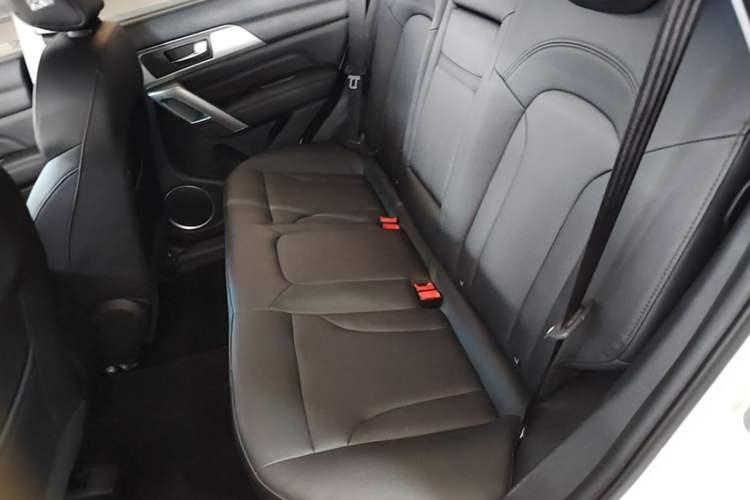 Used Haval H2 2017 Red-Label 1.5T Automatic Two-Wheel Drive Luxury Model Left Rear Seat