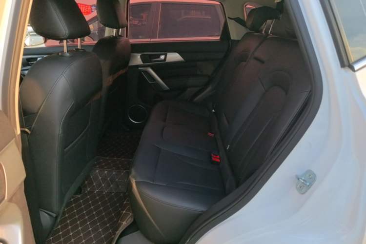 Used Haval H2 2017 Red-Label 1.5T Automatic Two-Wheel Drive Elite Model Left Rear Seat
