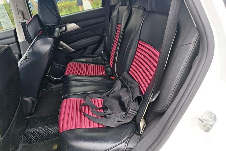 Used Haval H2 2017 Blue Label 1.5T Automatic Two-Wheel Drive Luxury Model Left Rear Seat