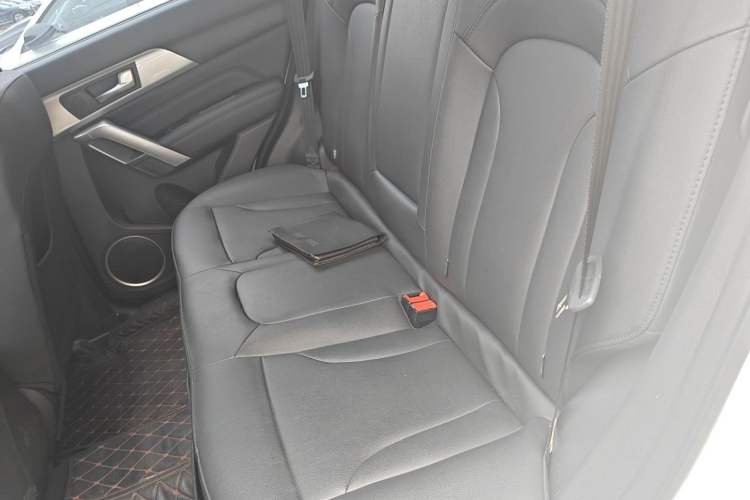 Used Haval H2 2017 Red-Label 1.5T Automatic Two-Wheel Drive Luxury Model Left Rear Seat