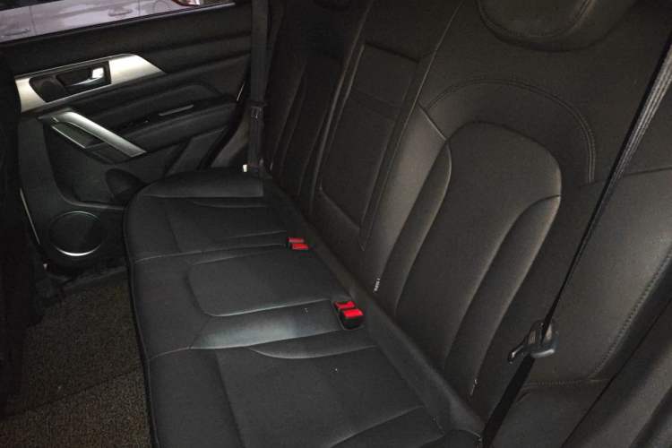 Used Haval H2 2017 Red-Label 1.5T Manual Two-Wheel Drive Luxury Model Left Rear Seat