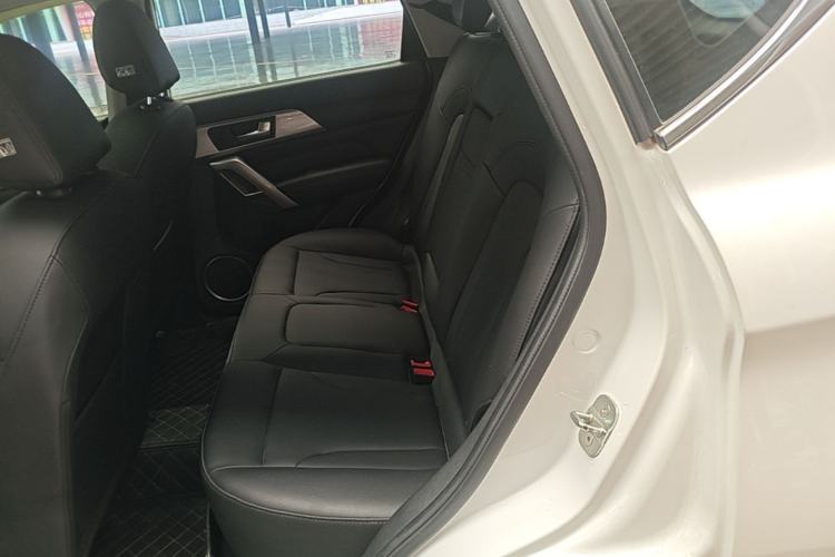 Used Haval H2 2017 Red-Label 1.5T Automatic Two-Wheel Drive Elite Model Left Rear Seat