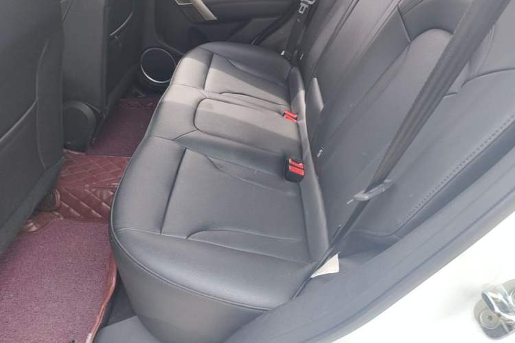 Used Haval H2 2017 Blue Label 1.5T Automatic Two-Wheel Drive Luxury Model Left Rear Seat
