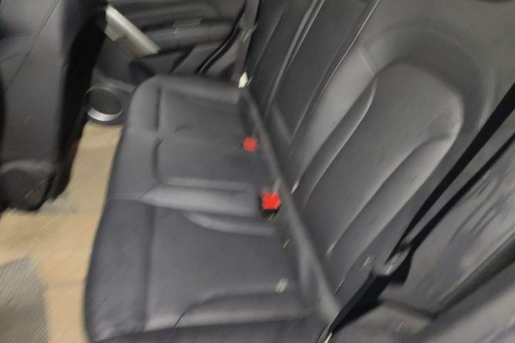 Used Haval H2 2017 Red-Label 1.5T Automatic Two-Wheel Drive Luxury Model Left Rear Seat