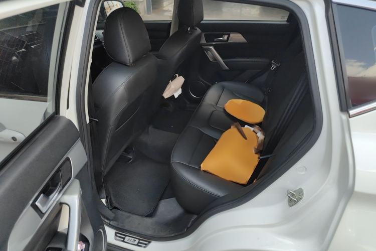 Used Haval H2 2017 Red-Label 1.5T Automatic Two-Wheel Drive Elite Model Left Rear Seat
