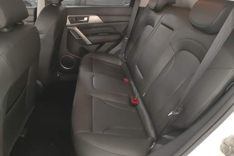 Used Haval H2 2017 Red-Label 1.5T Automatic Two-Wheel Drive Elite Model Left Rear Seat