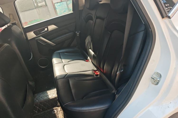 Used Haval H2 2017 Red-Label 1.5T Manual Two-Wheel Drive Comfort Model Left Rear Seat