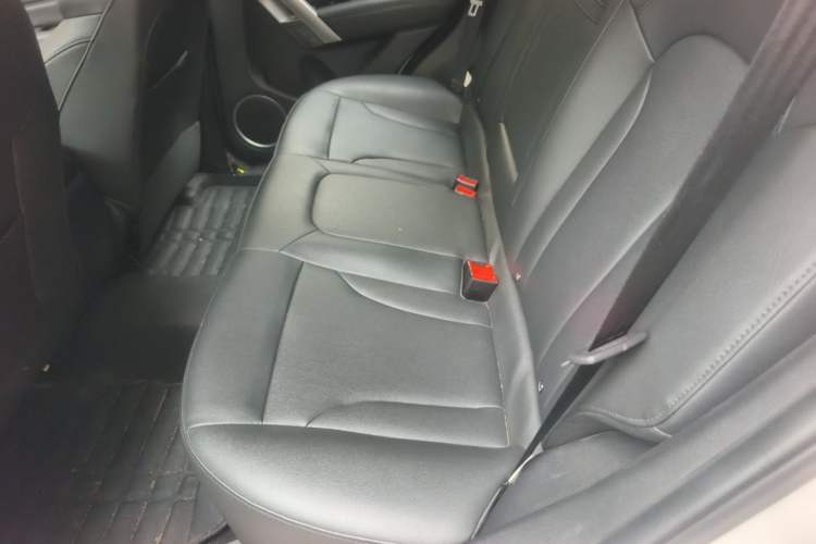 Used Haval H2 2017 Red-Label 1.5T Automatic Two-Wheel Drive Luxury Model Left Rear Seat