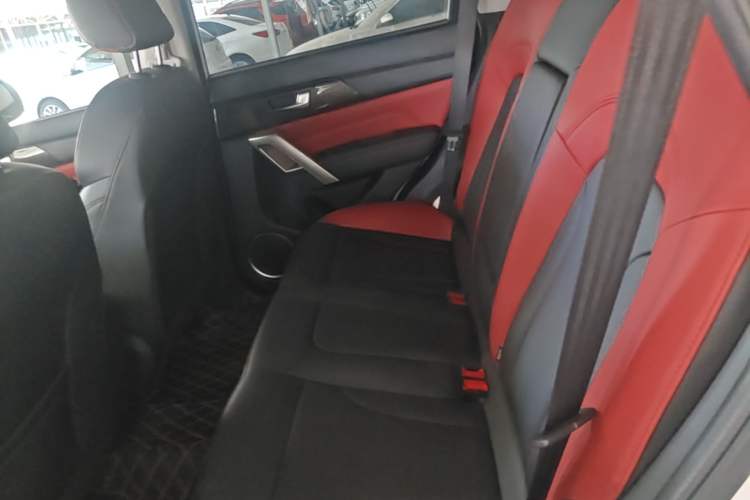 Used Haval H2 2017 Blue Label 1.5T Automatic Two-Wheel Drive Luxury Model Left Rear Seat