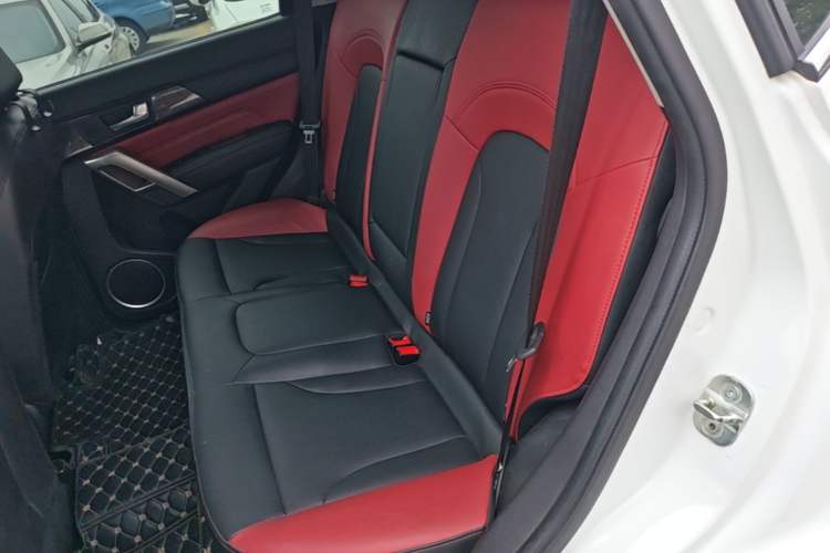 Used Haval H2 2017 Blue Label 1.5T Automatic Two-Wheel Drive Elite Model Left Rear Seat