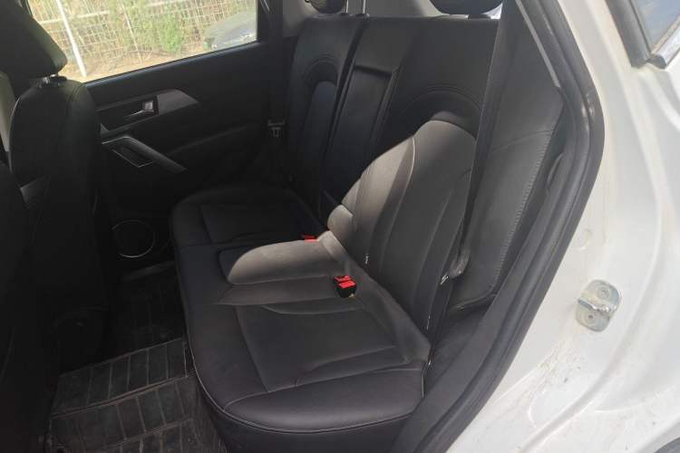 Used Haval H2 2017 Red-Label 1.5T Automatic Two-Wheel Drive Elite Model Left Rear Seat