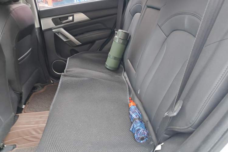 Used Haval H2 2017 Red-Label 1.5T Automatic Two-Wheel Drive Elite Model Left Rear Seat