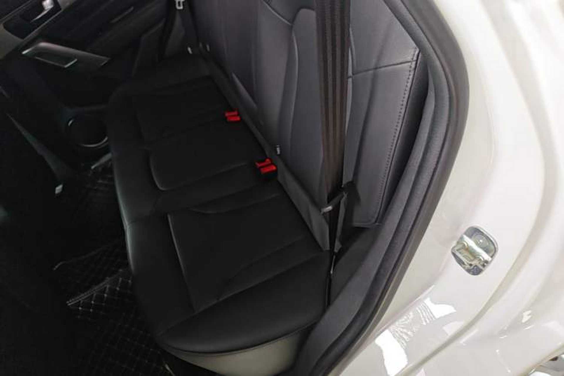 Used Haval H2 2017 Blue Label 1.5T Manual Two-Wheel Drive Elite Model Left Rear Seat