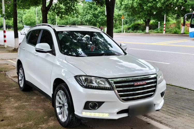 Used Haval H2 2017 Red-Label 1.5T Manual Two-Wheel-Drive Elite Model Guazi used car, China used car export, Used car for sale, Used Haval cars, Cheapest cars for sale