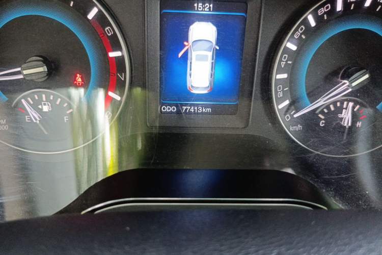 Used Haval H2 2017 Red-Label 1.5T Manual Two-Wheel-Drive Elite Model Odometer Close Up