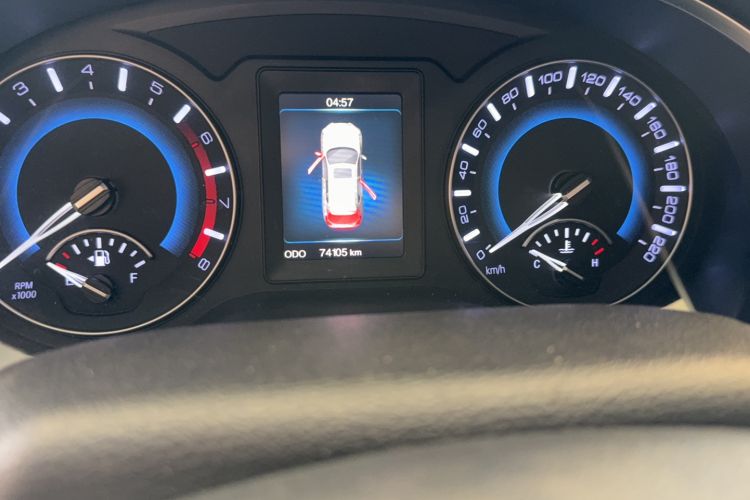 Used Haval H2 2017 Blue Label 1.5T Manual Two-Wheel Drive Luxury Model Odometer Close Up
