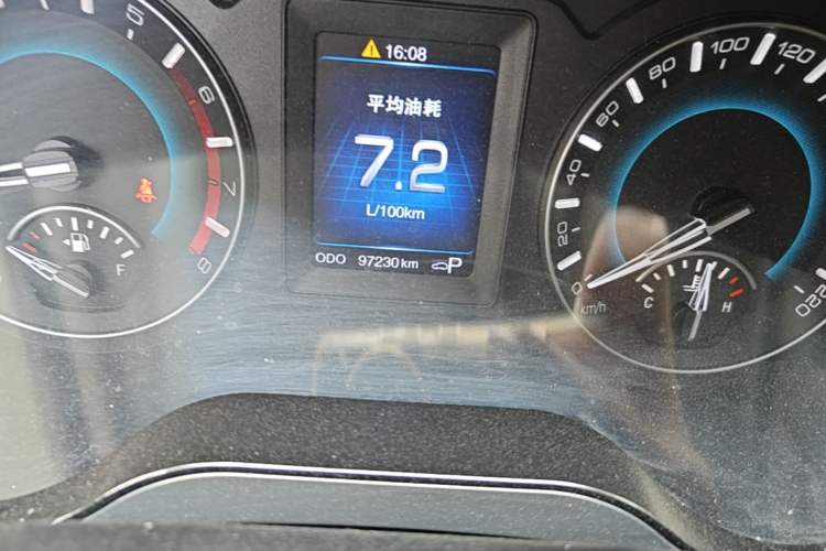 Used Haval H2 2017 Red-Label 1.5T Automatic Two-Wheel Drive Luxury Model Odometer Close Up
