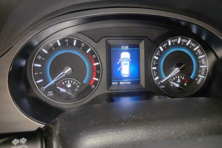 Used Haval H2 2017 Red-Label 1.5T Manual Two-Wheel-Drive Elite Model Odometer Close Up